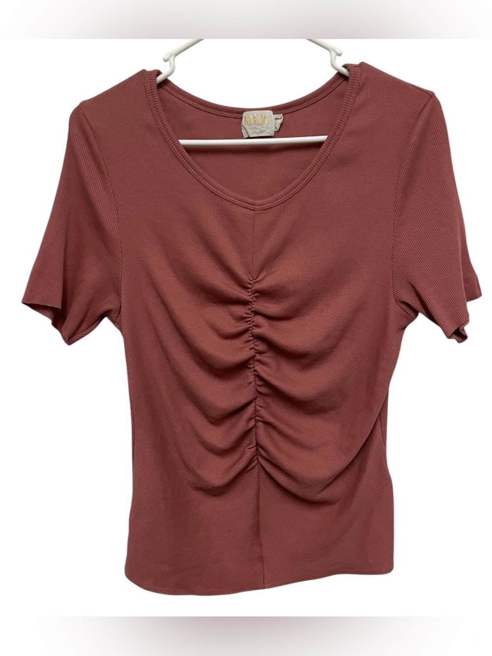 Nation Ltd v neck front ruched top dusty rose